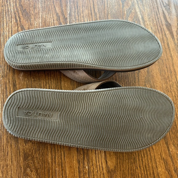Nautica flip flops - Picture 5 of 5